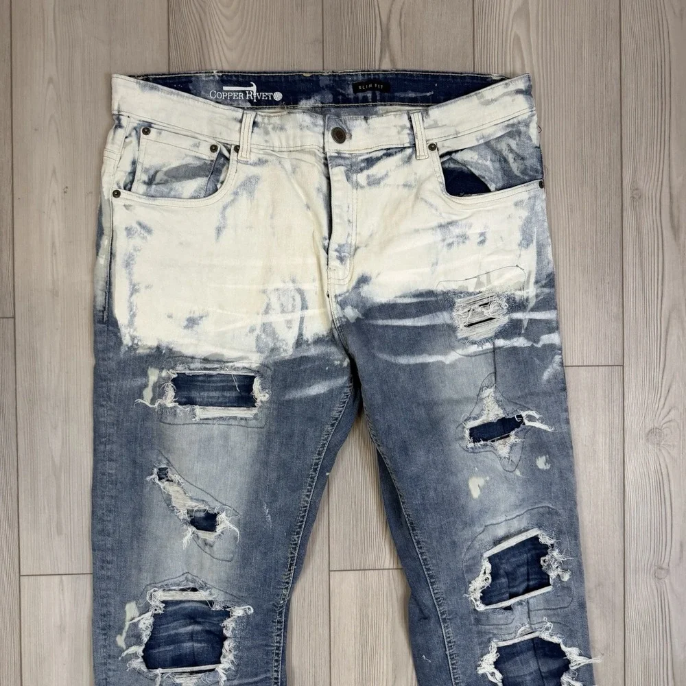 Copper Rivet Size 42/32 Slim Fit Distressed Jeans Bleached - Picture 2 of 10